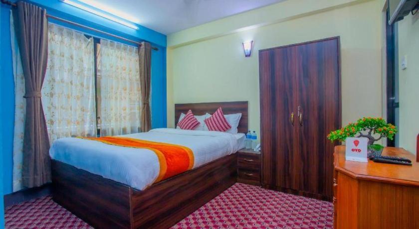 Oyo 492 Hotel Yeti Home Kathmandu Exterior photo